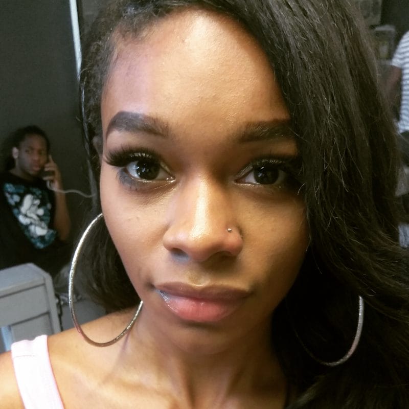 Пирсинги бинӣ аз ҷониби Mo8 дар Tattoos Iron Palm дар Атланта, Ҷорҷия. Заргарӣ бо ҳама пирсингҳо дохил карда шудааст. Ба рақами 404-973-7828 занг занед ё барои машварати ройгон истед. Даромадгоҳҳо хуш омадед.