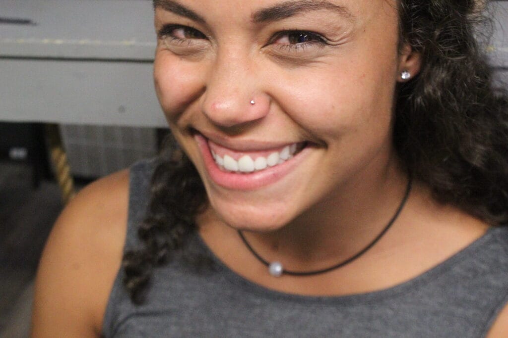 Piercing la nas de către Mo8 la Iron Palm Tattoos din Atlanta, Georgia. Bijuteriile sunt incluse cu fiecare serviciu de piercing. Suntem deschisi până la ora 2:404 în majoritatea nopților. Sunați la 973-7828-XNUMX sau treceți pe aici pentru o consultație gratuită de piercing. Intrările sunt binevenite.