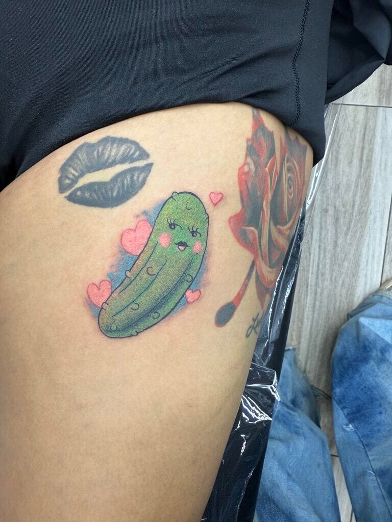 Ua hoʻopaʻa ʻia kēia wahine hou i ka manaʻo o ka poʻe hana kiʻi i kona inoa kapakapa no ke kāne, A ʻo ka inoa inoa? "Prickly". Makemake mākou iā lākou i ka maikaʻi!