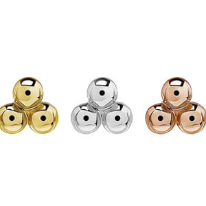 E hoʻomaikaʻi i kou ʻano me kēia Tilum 14kt gula trinity beads threadless top. Maʻemaʻe, liʻiliʻi, a maʻalahi hoʻi e hoʻololi no ke komo ʻana i kēlā me kēia lā. Kāhea a leka uila paha iā Iron Palm Tattoos ma 404-973-7828 e nānā i ka loaʻa a i ʻole e kipa i ka hale kūʻai.