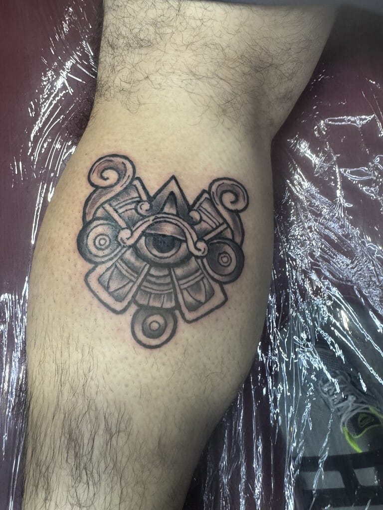 Tattoo çavê reş û gewr